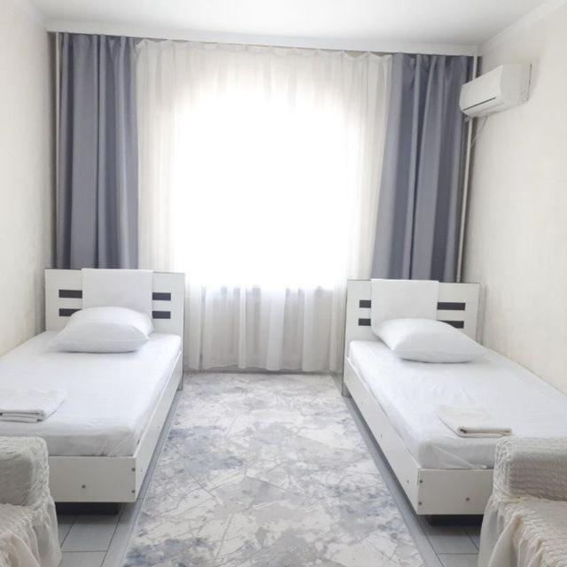 Hostel Sebzor Tashkent Esterno foto
