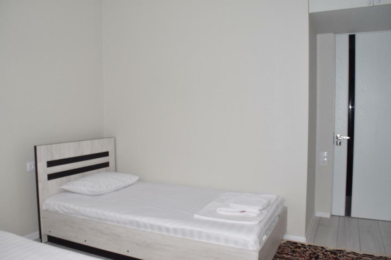 Hostel Sebzor Tashkent Esterno foto