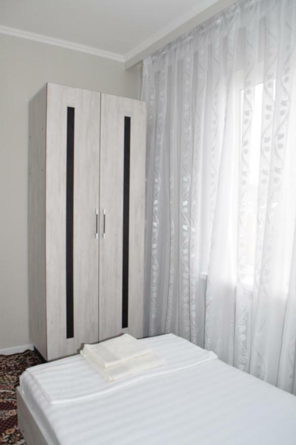 Hostel Sebzor Tashkent Esterno foto